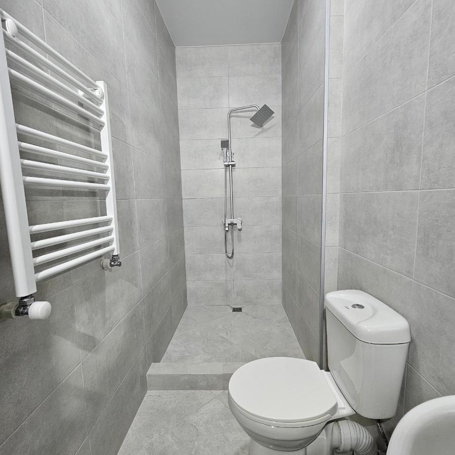 Memory Basket Hotel Koetaisi Buitenkant foto