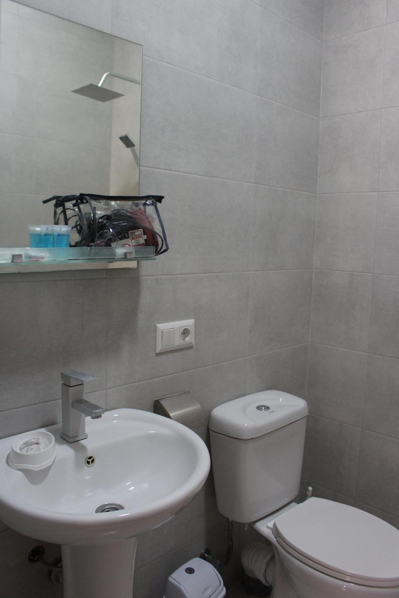 Memory Basket Hotel Koetaisi Buitenkant foto